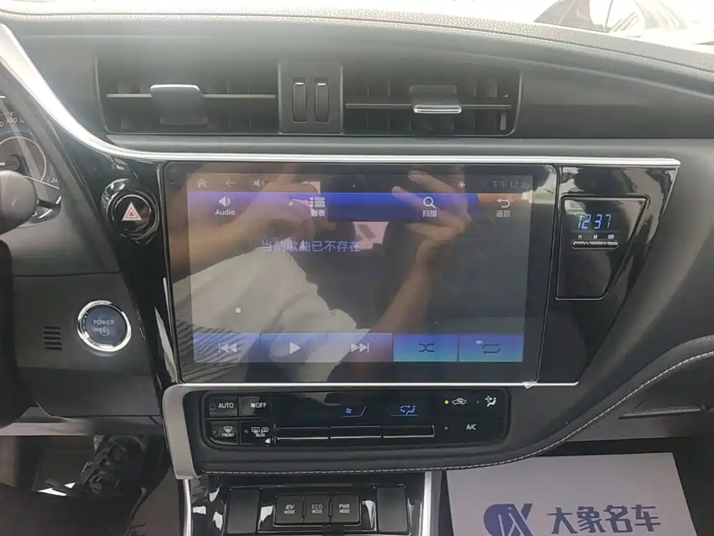Toyota Corolla — миниатюра 13