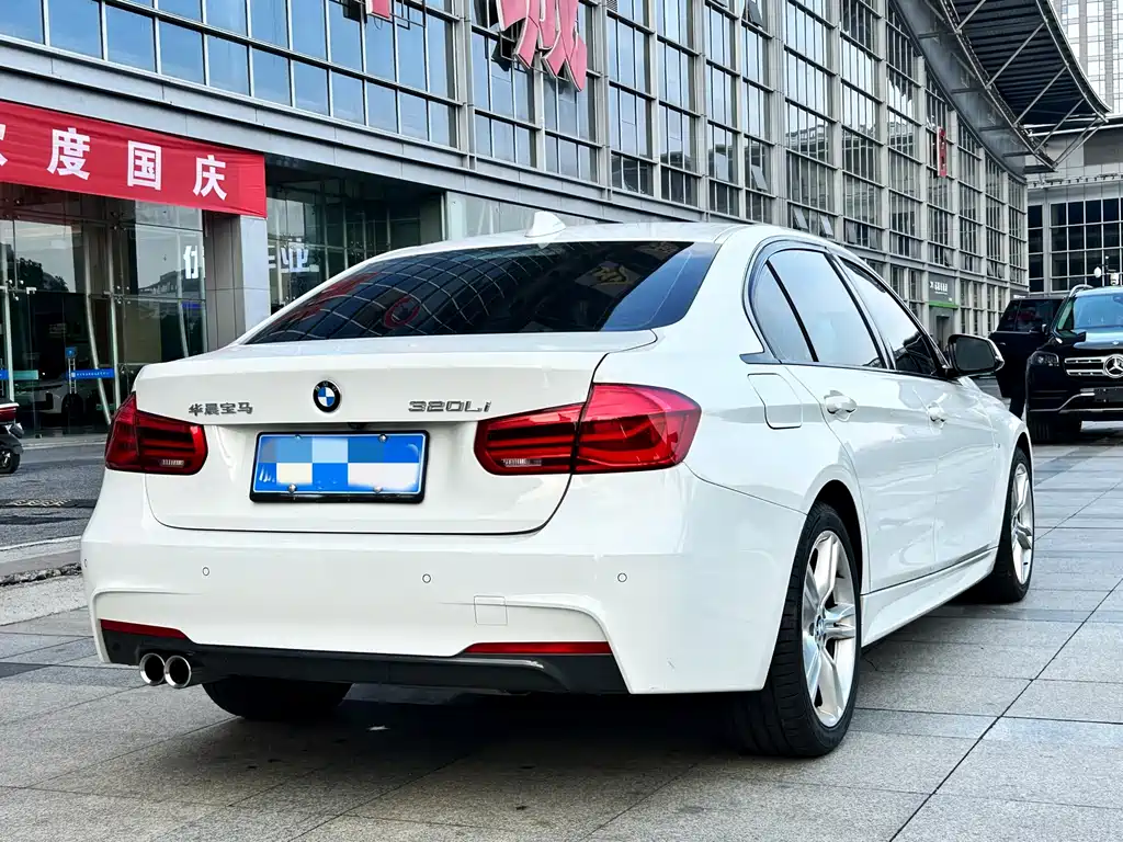 BMW 3 Series — миниатюра 4