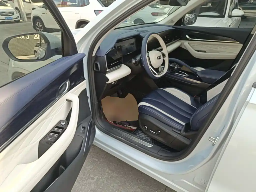 Geely Xingyue L — миниатюра 16