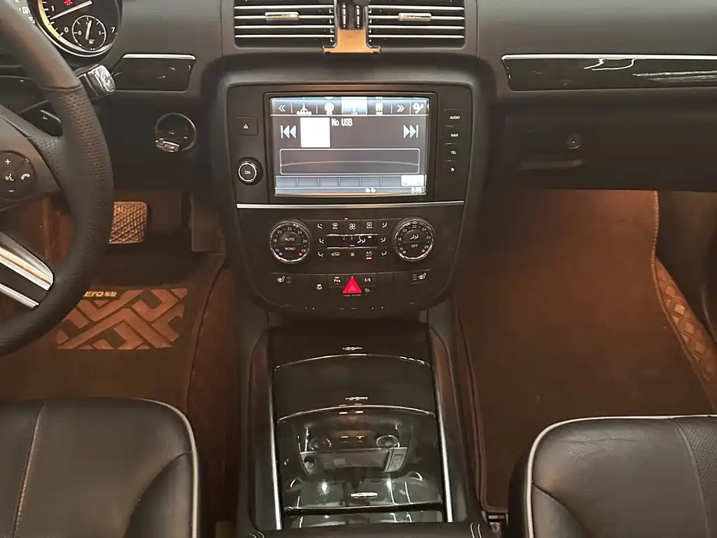 Mercedes-Benz R-Class — миниатюра 6
