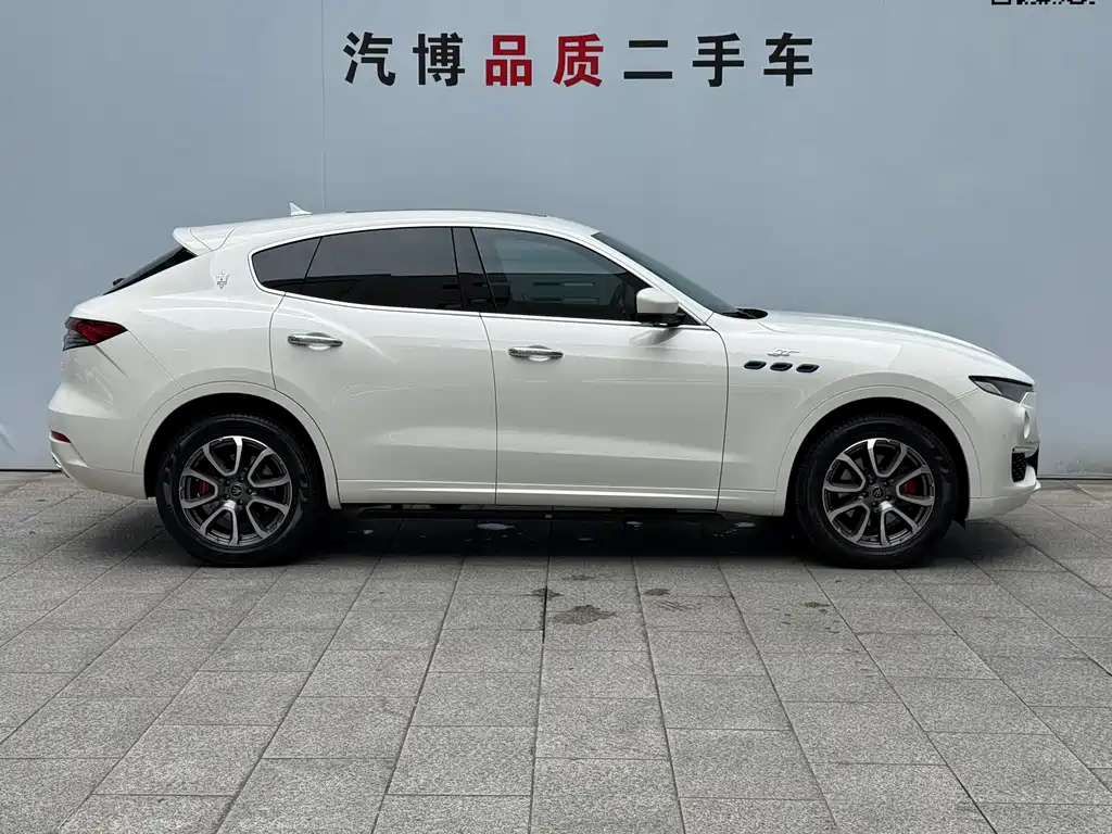 Maserati Levante 2022 2.0T GT