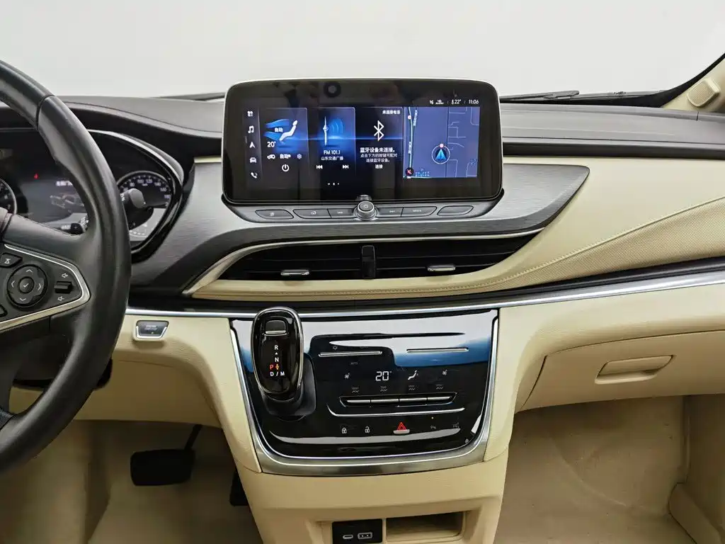Buick GL8 — миниатюра 12