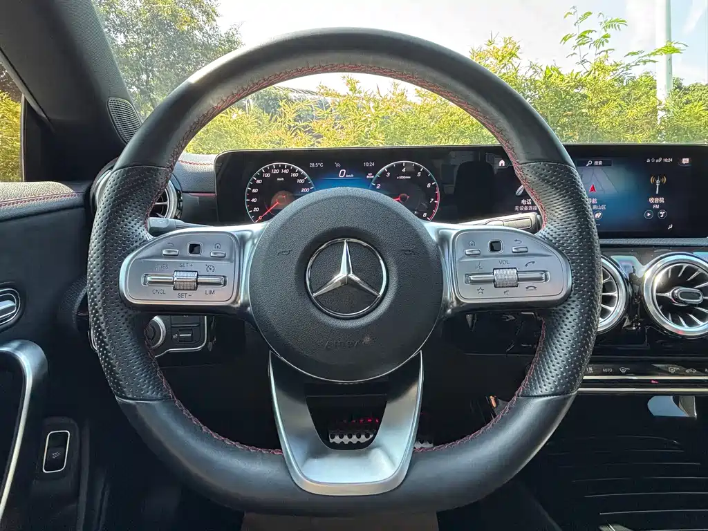 Mercedes-Benz CLA (Import) — миниатюра 10