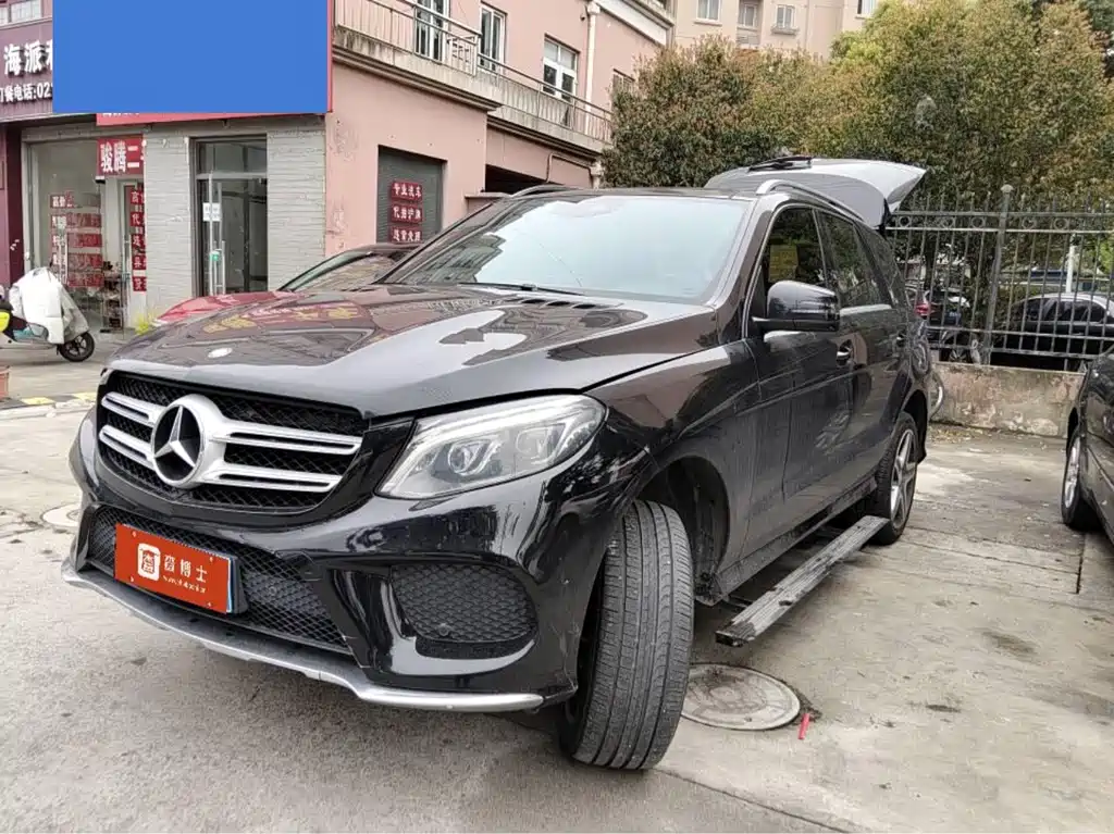 Mercedes-Benz GLE 2016