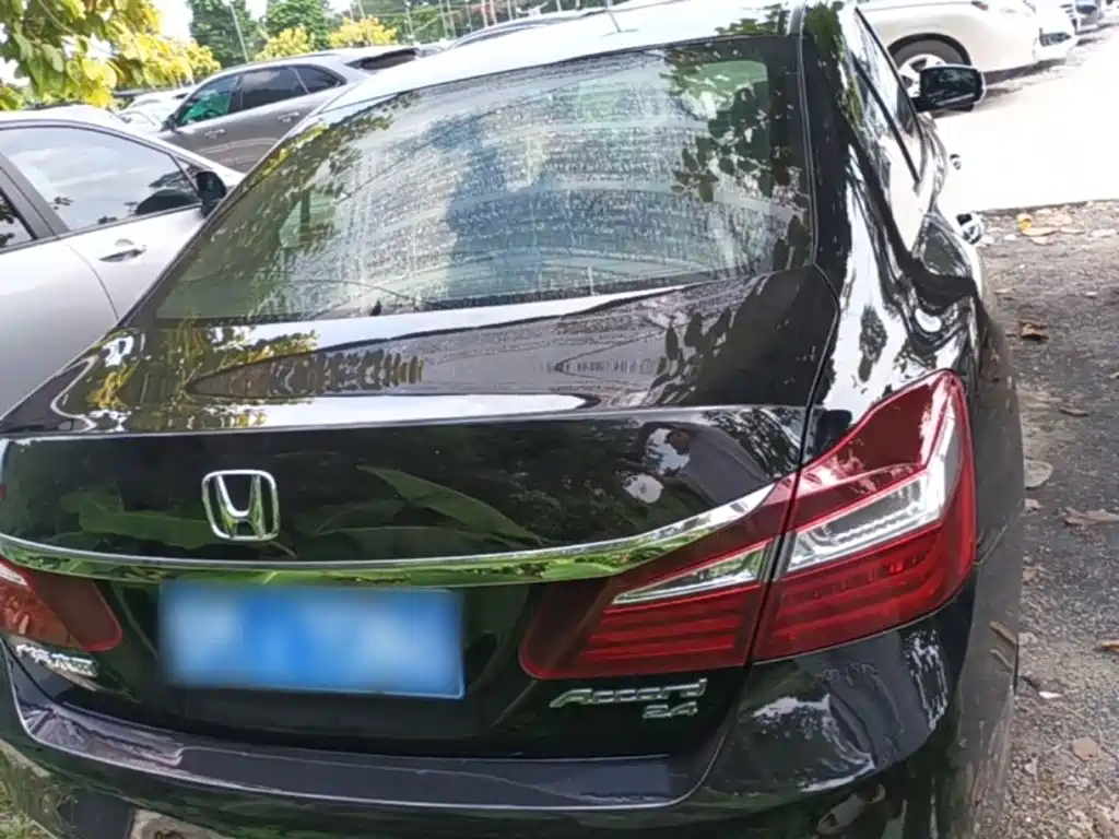 Honda Accord — миниатюра 6
