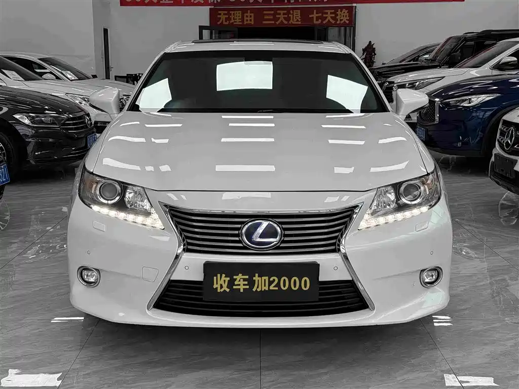 Lexus ES — миниатюра 2