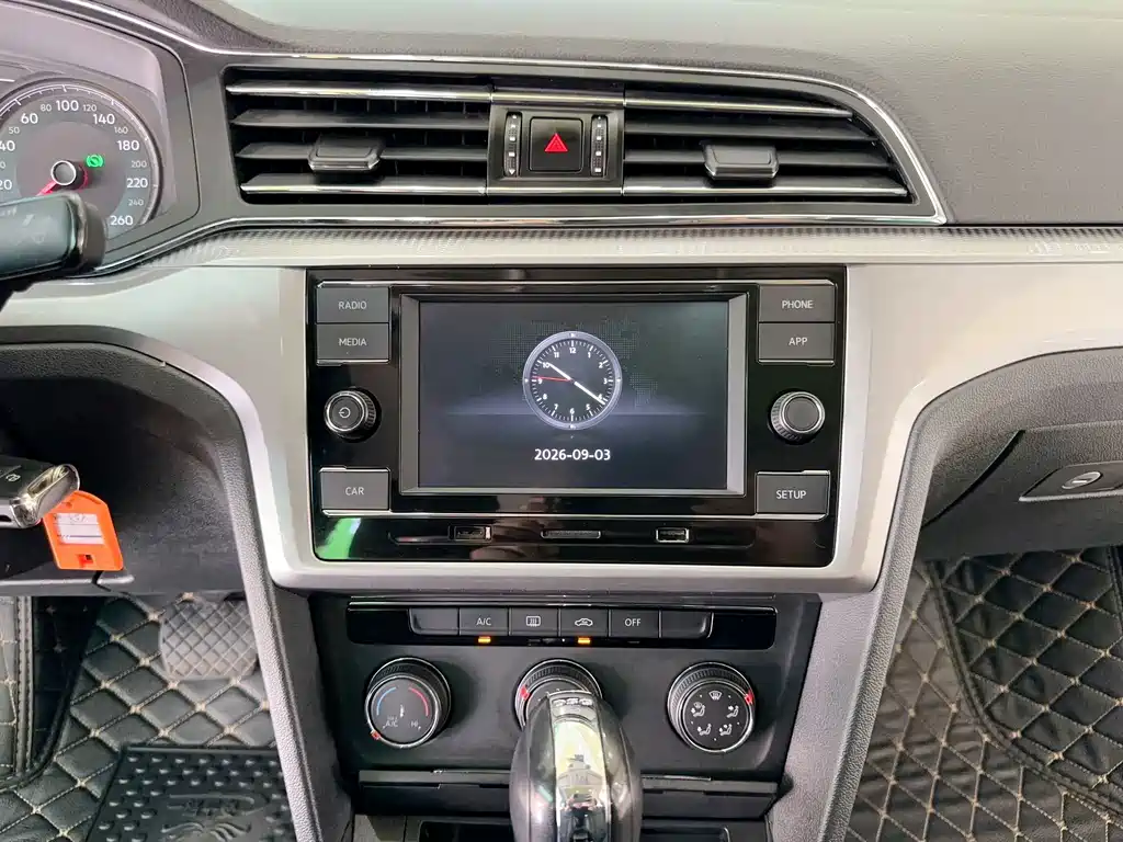 Volkswagen Lamando — миниатюра 20