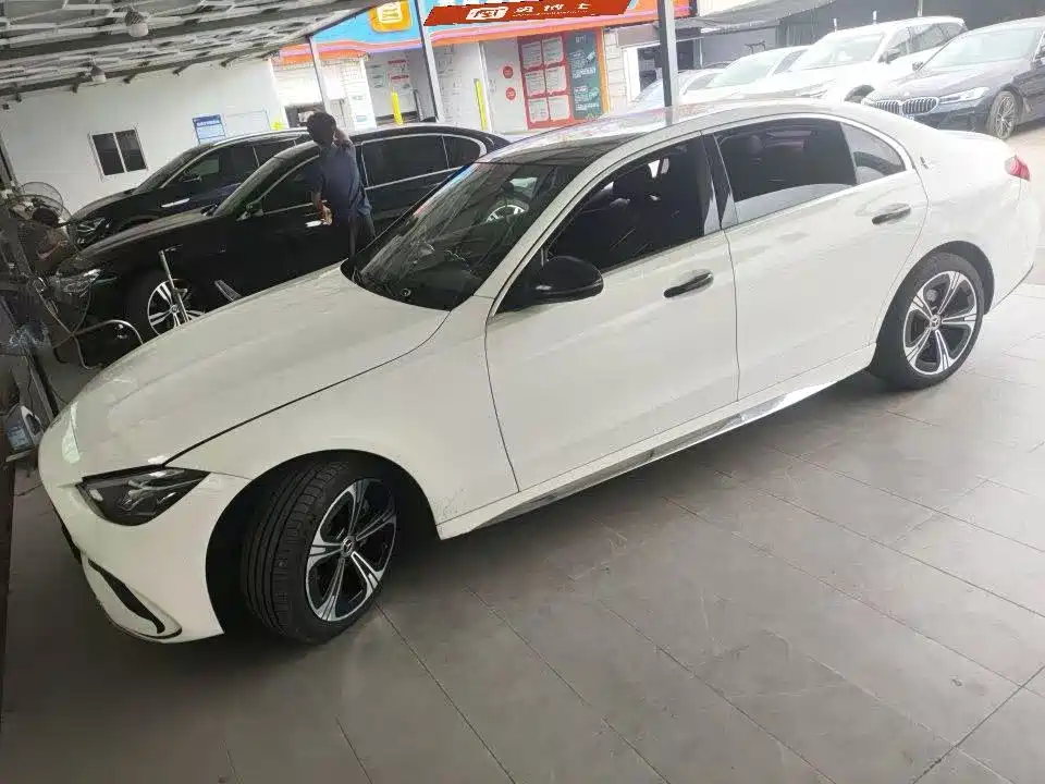Mercedes-Benz C-Class — миниатюра 9