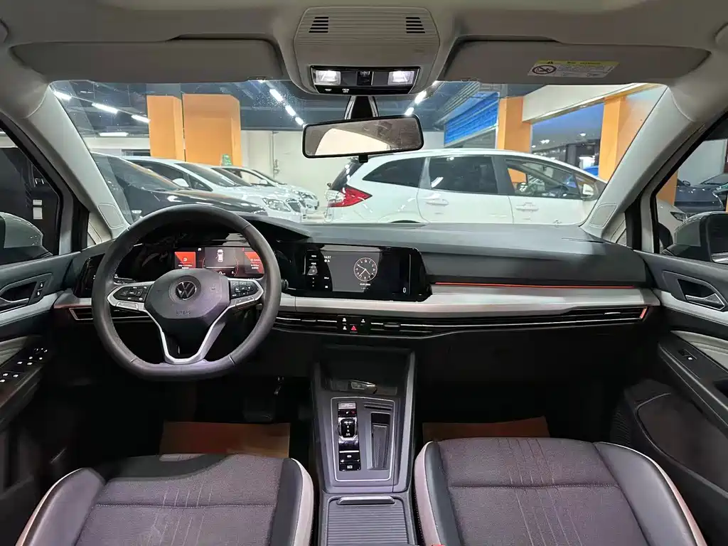 Volkswagen Golf 2023 280TSI DSG Pro