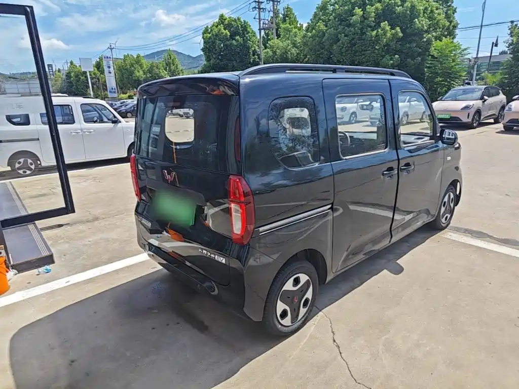 Wuling Zhiguang EV — миниатюра 6