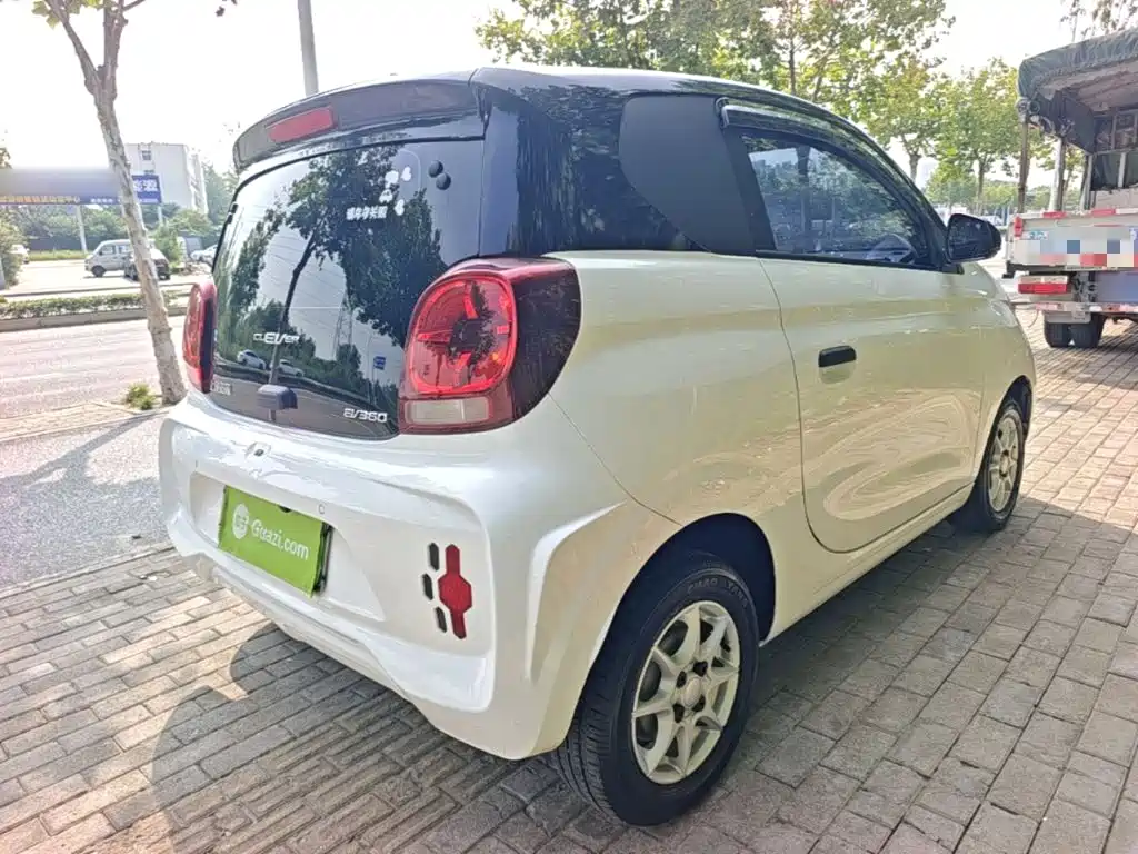 Roewe Clever — миниатюра 7