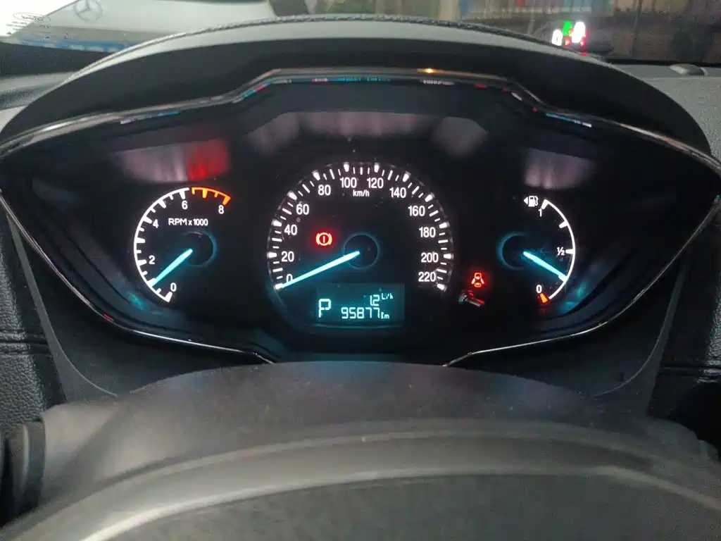 Ford Escort — миниатюра 12