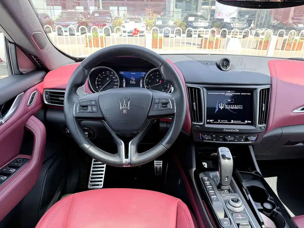 Maserati Levante — миниатюра 11
