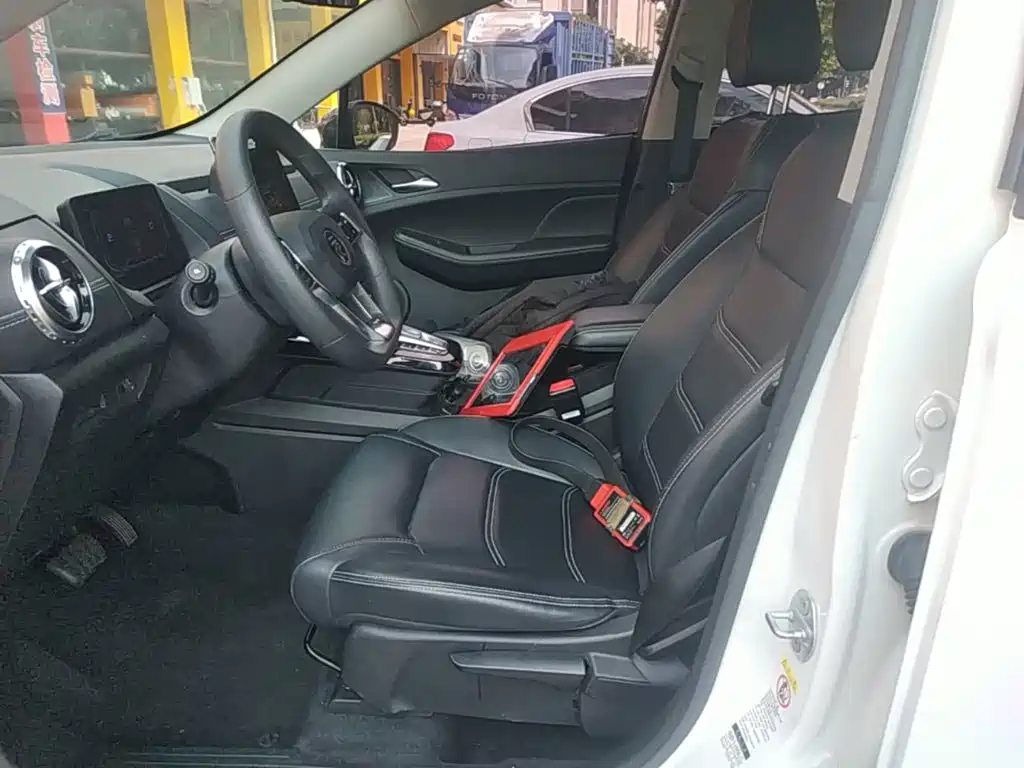 BYD Yuan EV — миниатюра 15