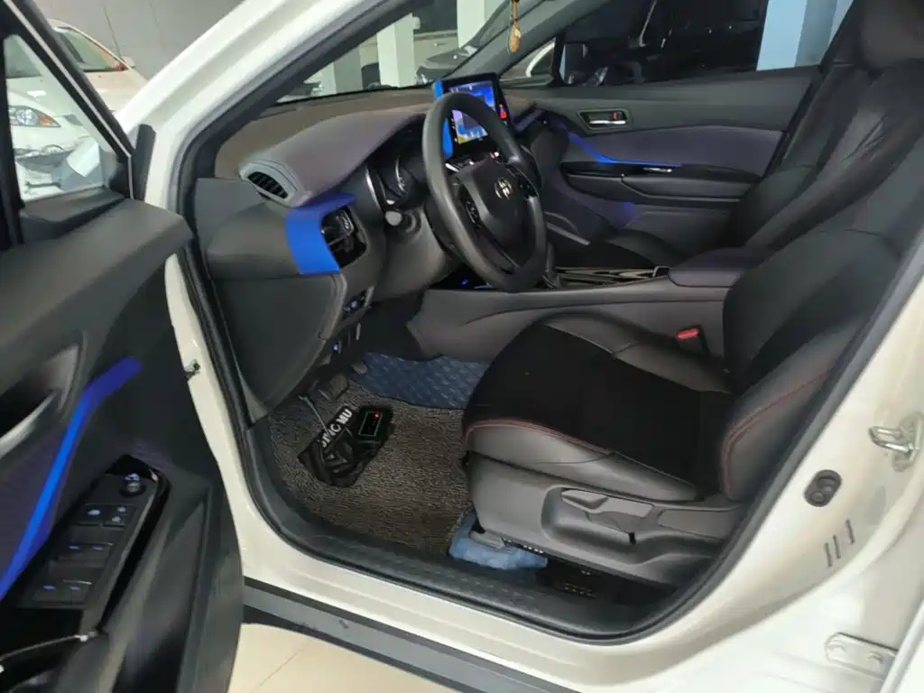 Toyota IZOA — миниатюра 16