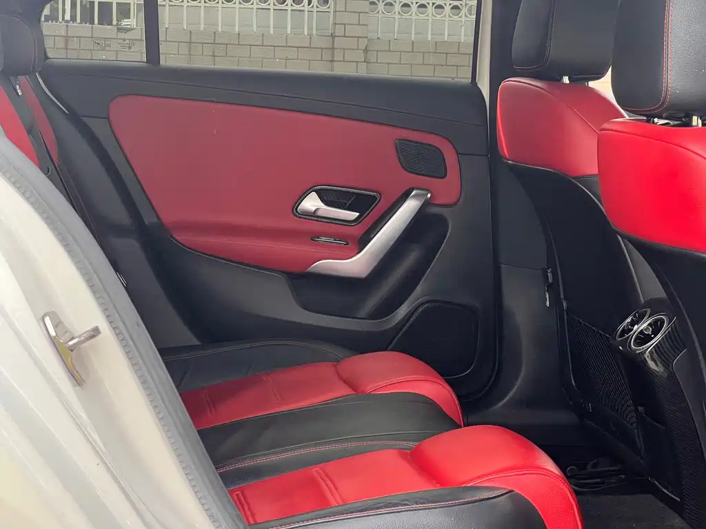 Mercedes-Benz A-Class AMG — миниатюра 6