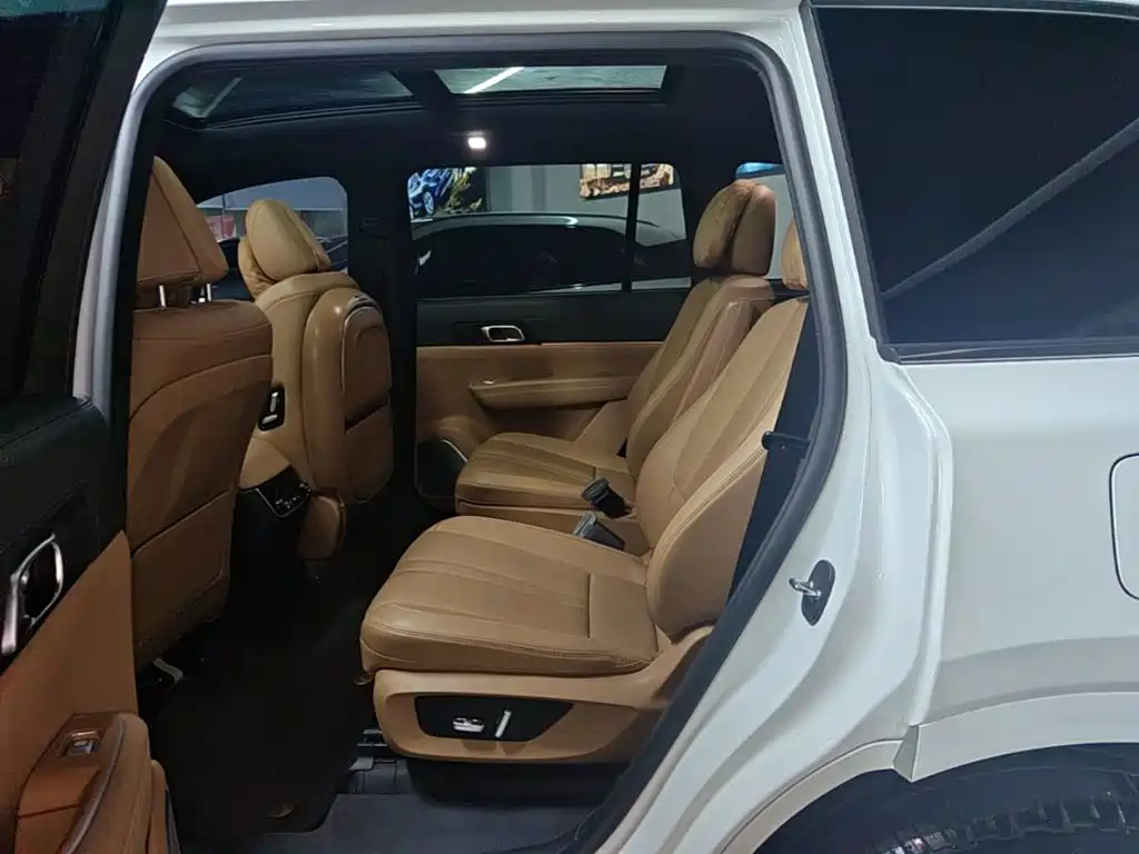Li Auto Li ONE — миниатюра 17