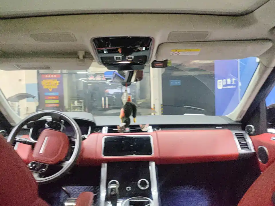 Land Rover Range Rover Sport 2021 3.0 L6 HST