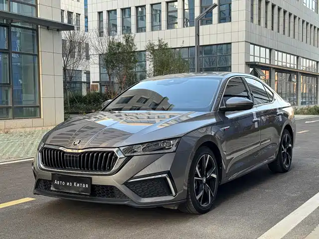 SKODA OCTAVIA 2021