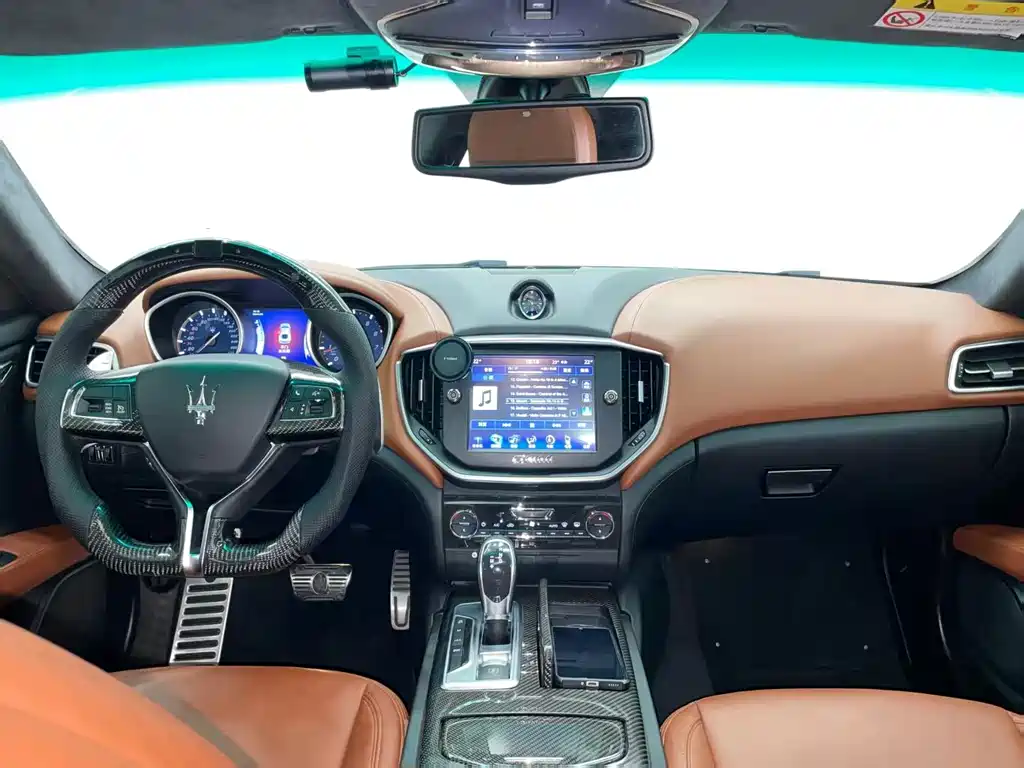 Maserati Ghibli — миниатюра 9
