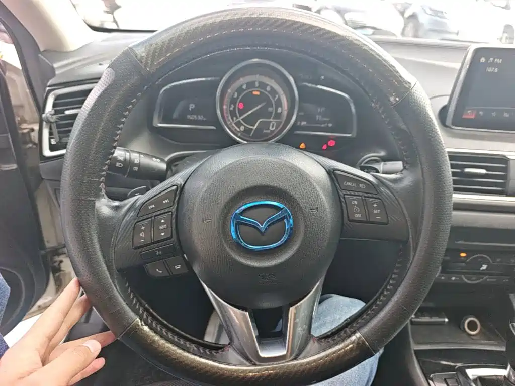 Mazda 3 Axela — миниатюра 11