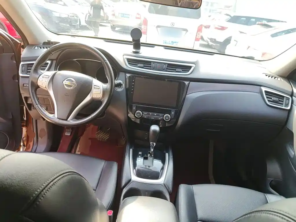 Nissan X-Trail — миниатюра 10
