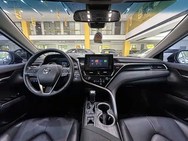 Toyota Camry — миниатюра 15