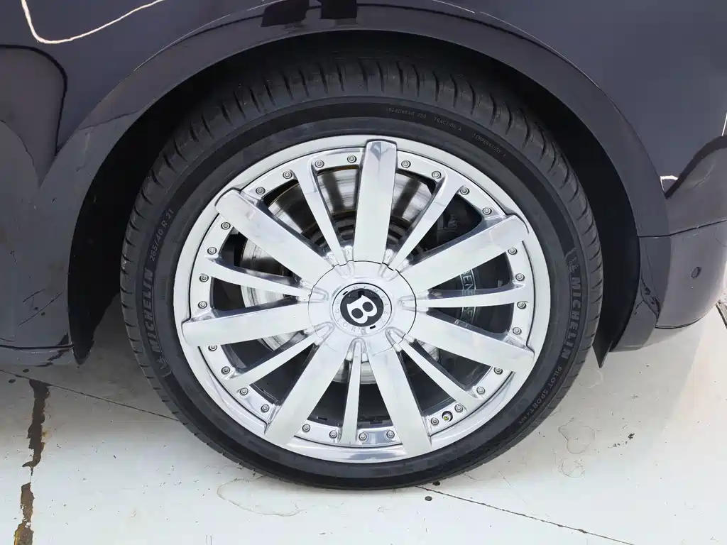 Bentley Mulsanne — миниатюра 6