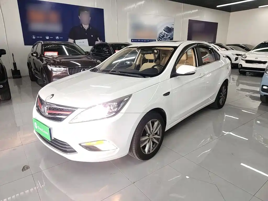 Changan Eado — миниатюра 2