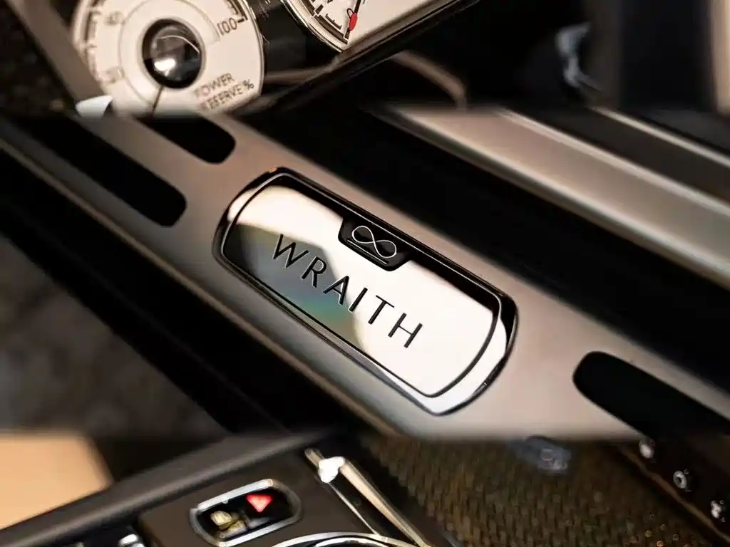 Rolls-Royce Wraith — миниатюра 9