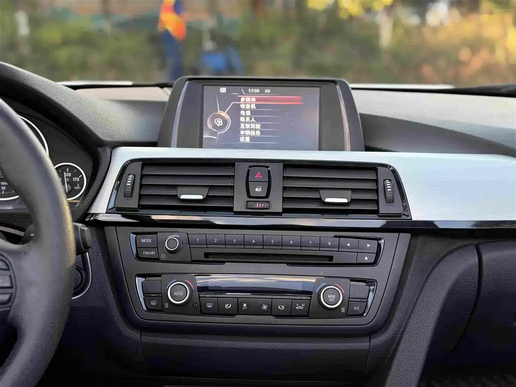 BMW 4 Series — миниатюра 7