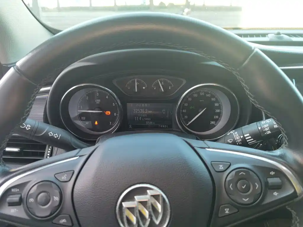 Buick Envision Plus — миниатюра 7