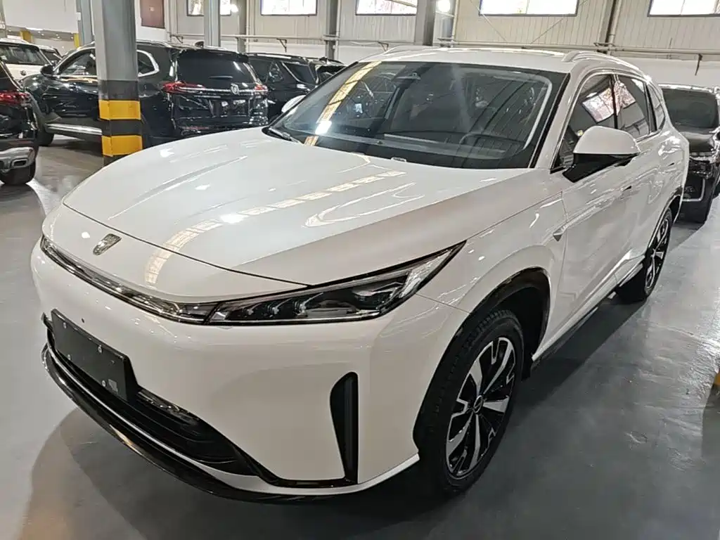 Roewe D5X DMH 2024