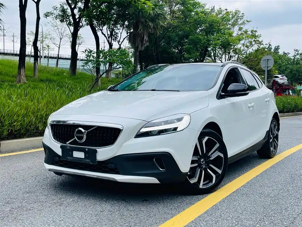 Volvo V40 2016