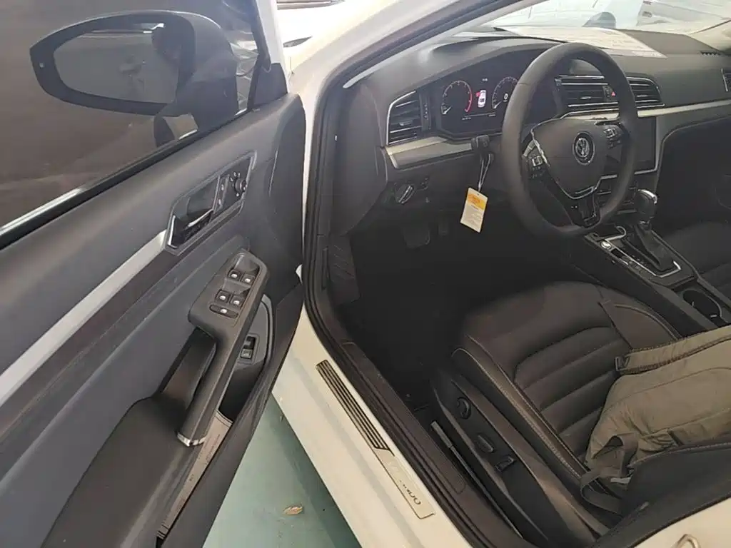 Volkswagen Lamando — миниатюра 16