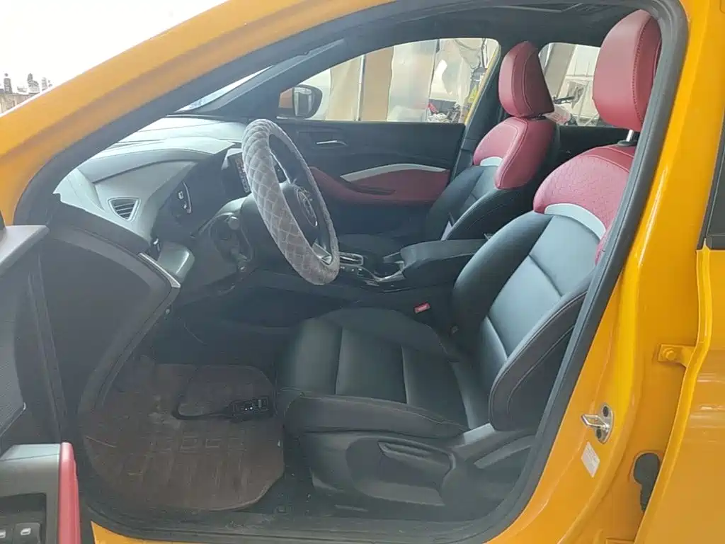 MG MG5 — миниатюра 15