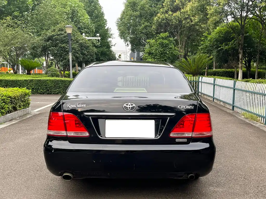 Toyota Crown 2005 3.0L Royal
