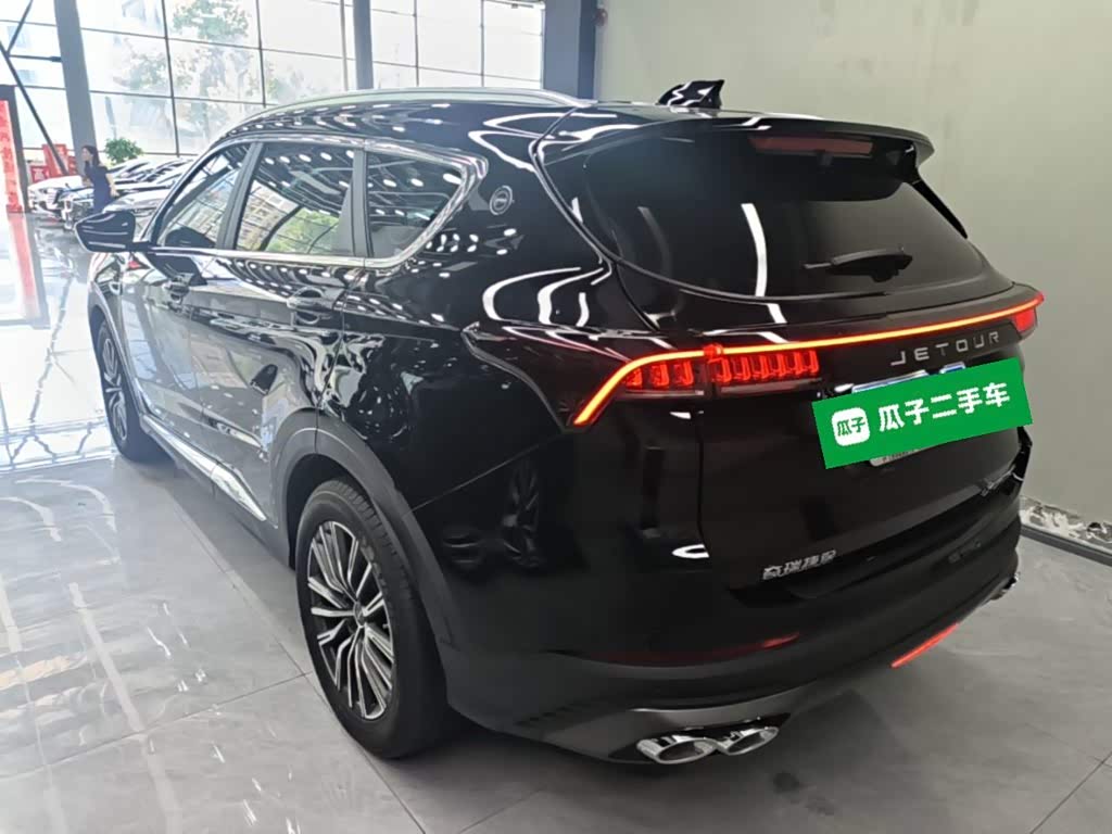 Jetour Jetour X70 PLUS 1.5 л 2024 г. Чёрный, пробег 6800 км