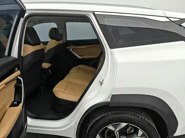 Geely Boyue L L 2023 1.5TD DCT Luxury