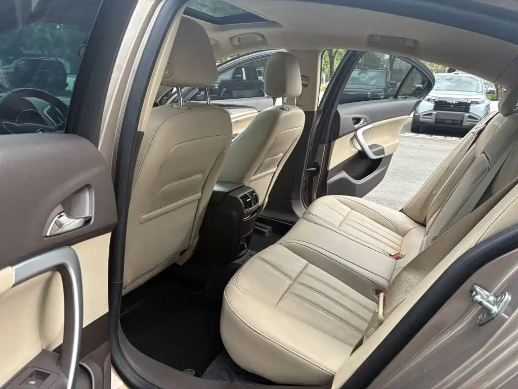 Buick Regal — миниатюра 10
