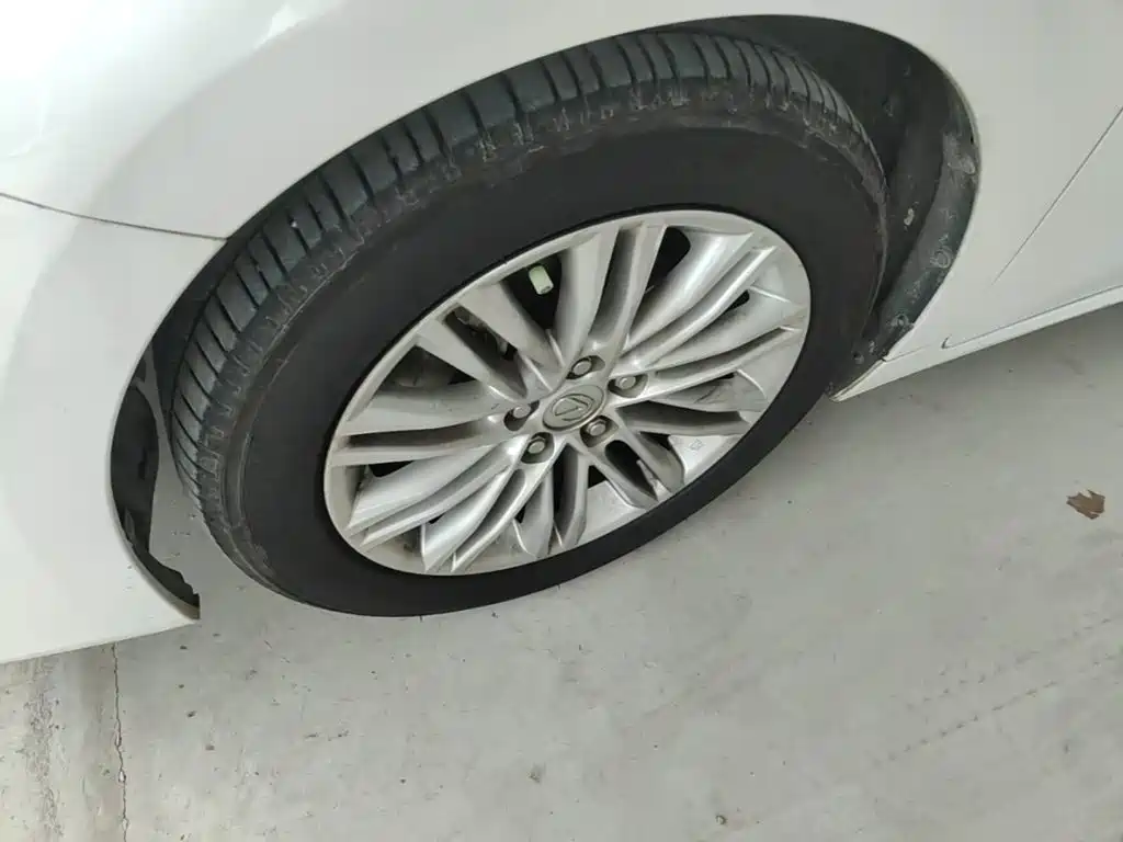 Lexus ES — миниатюра 23