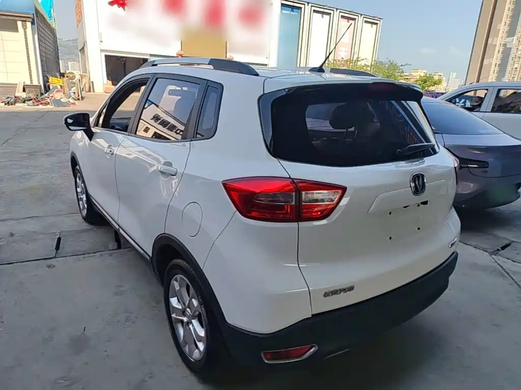 Changan CS15 — миниатюра 5
