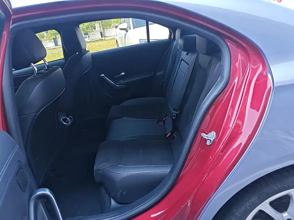 Mercedes-Benz A-Class — миниатюра 17