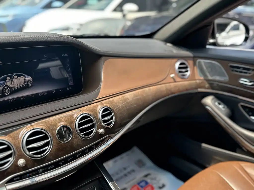 Mercedes-Benz S-Class — миниатюра 13