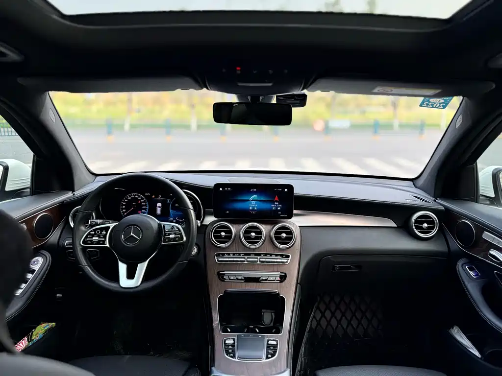 Mercedes-Benz GLC 2020 GLC 260 L 4MATIC Luxury