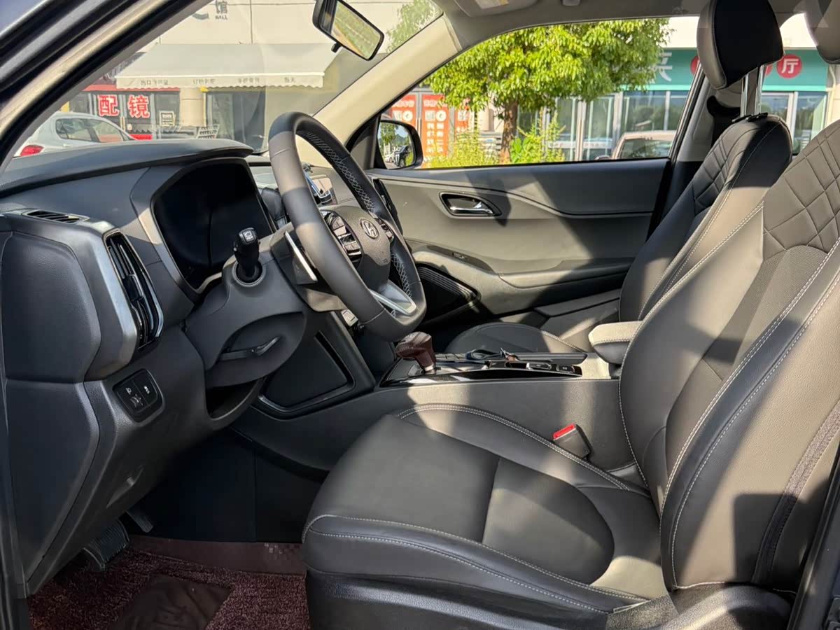 Hyundai Beijing Hyundai ix35 1.4 л 2021 г. Серебристо-серый, пробег 46000 км