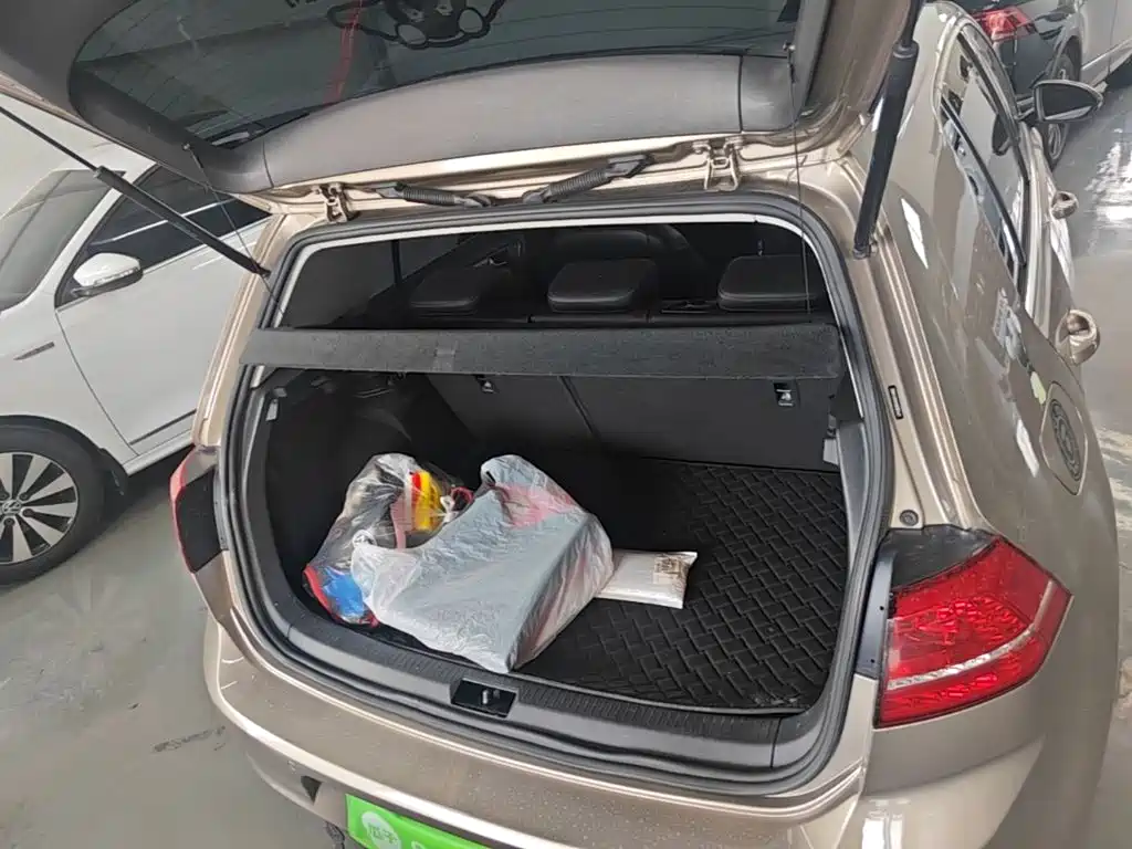 Volkswagen Golf — миниатюра 19