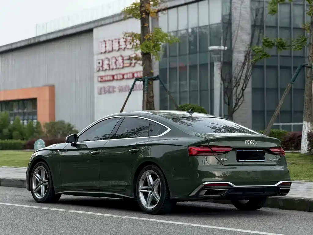Audi A5 (Import) — миниатюра 8