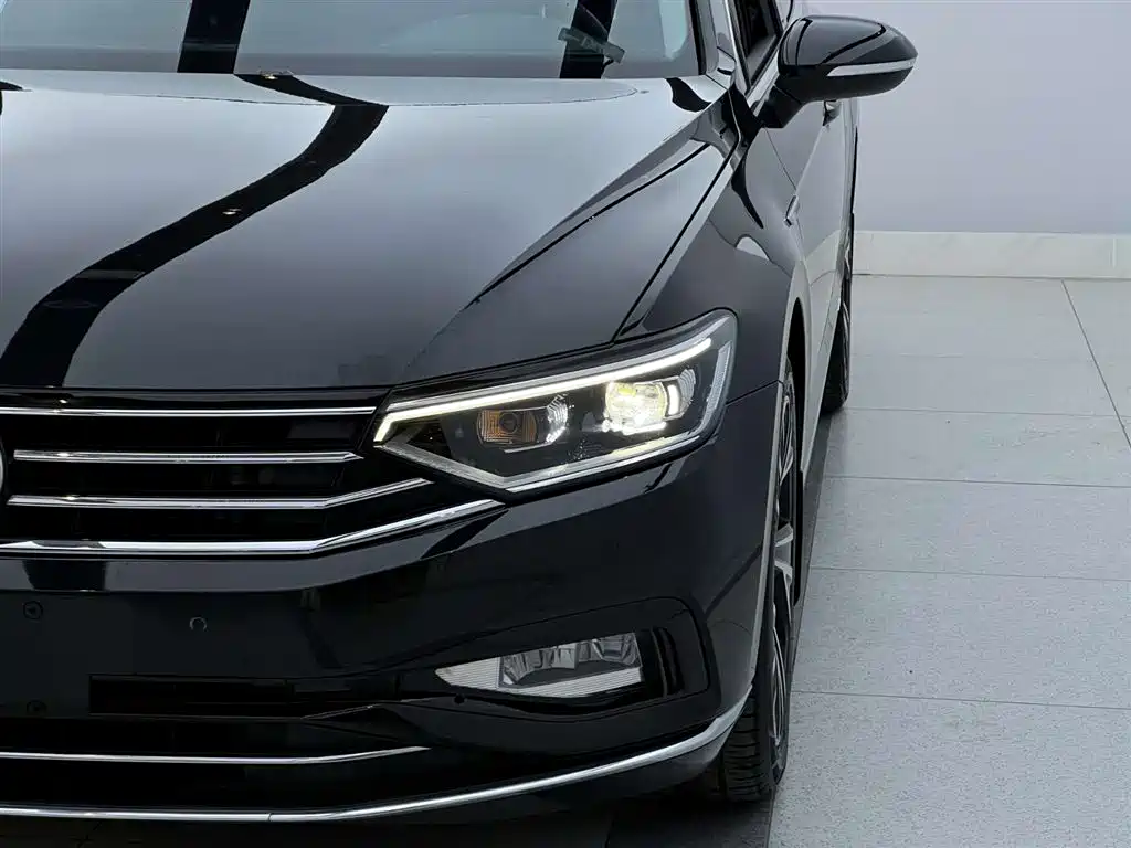 Volkswagen Magotan 2023 200 330TSI DSG Luxury