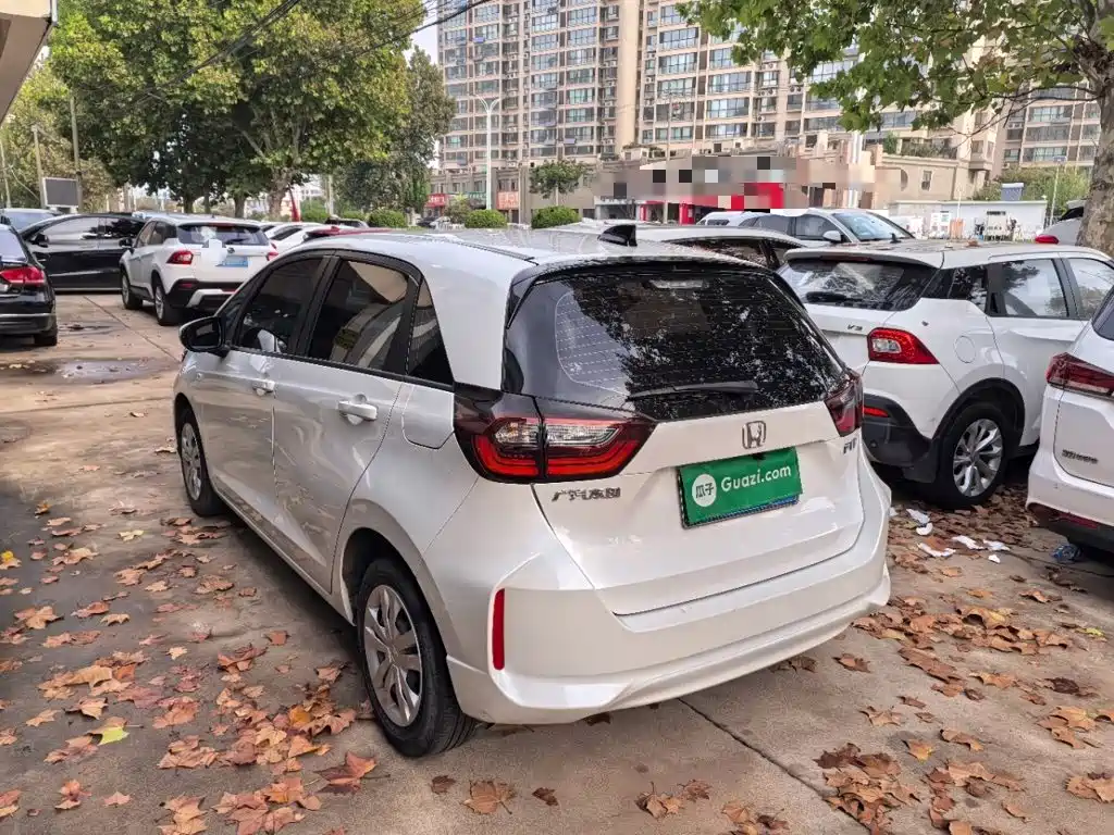 Honda Fit — миниатюра 5